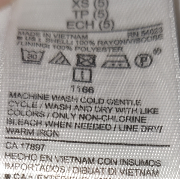 ***Old Navy Girls Size 5 Summer Floral Dress - Picture 5 of 5